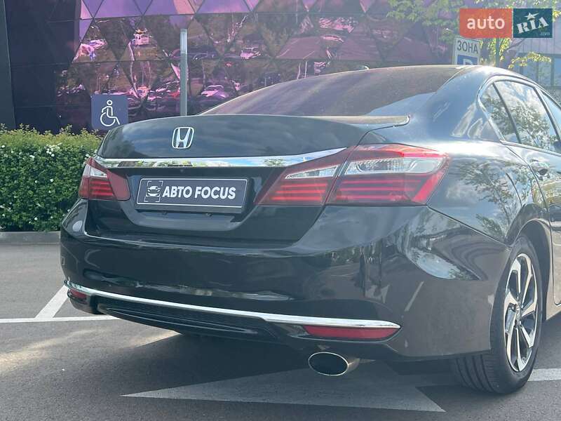 Седан Honda Accord 2017 в Киеве