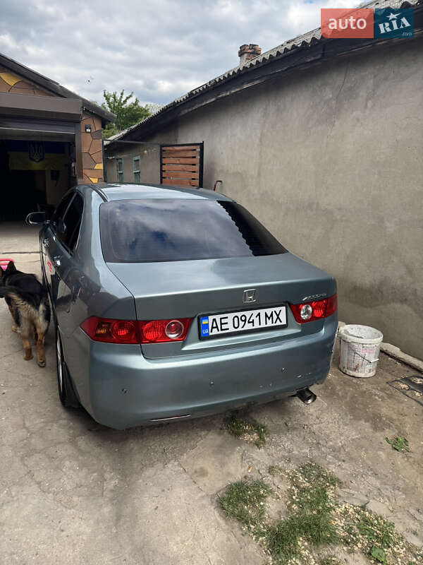 Седан Honda Accord 2004 в Болграді