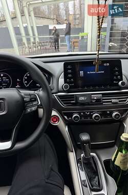 Седан Honda Accord 2018 в 