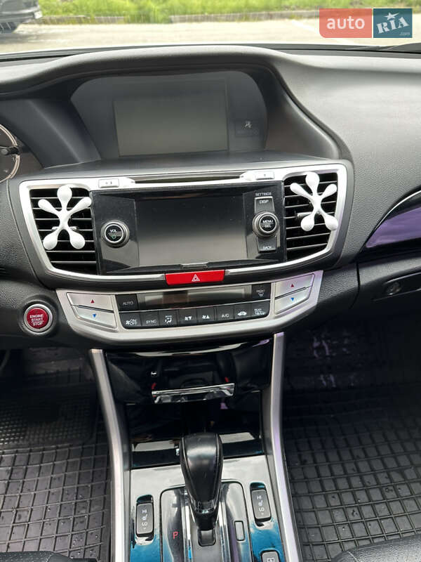 Седан Honda Accord 2013 в Долині