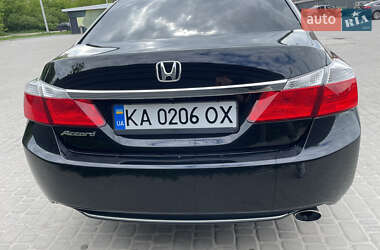 Седан Honda Accord 2015 в 