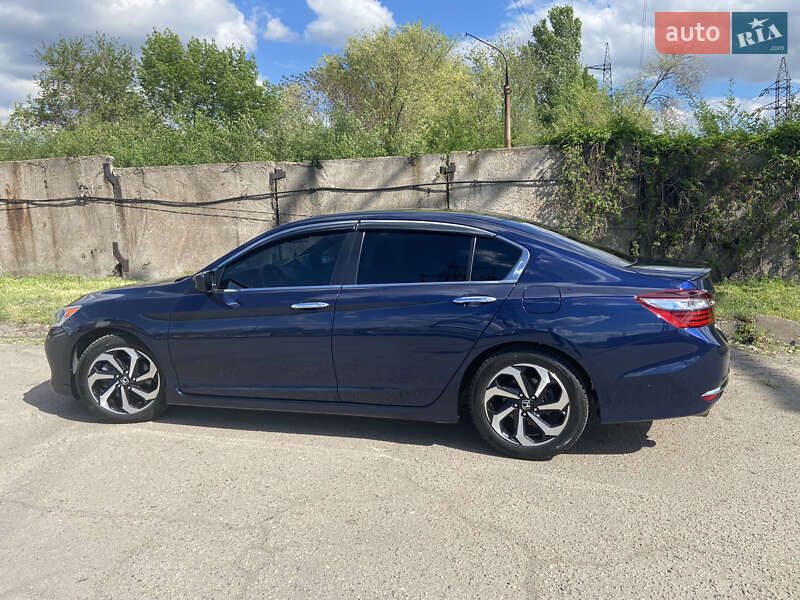 Седан Honda Accord 2017 в Запоріжжі