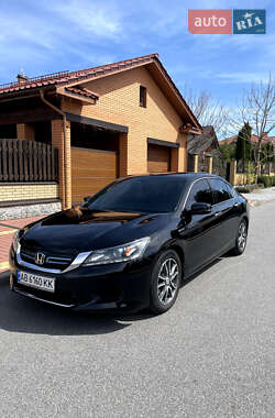 Седан Honda Accord 2013 в 