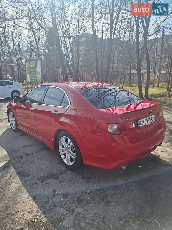 Седан Honda Accord 2010 в Черкассах