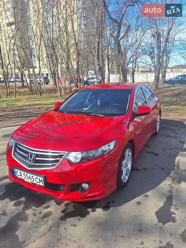 Седан Honda Accord 2010 в Черкассах