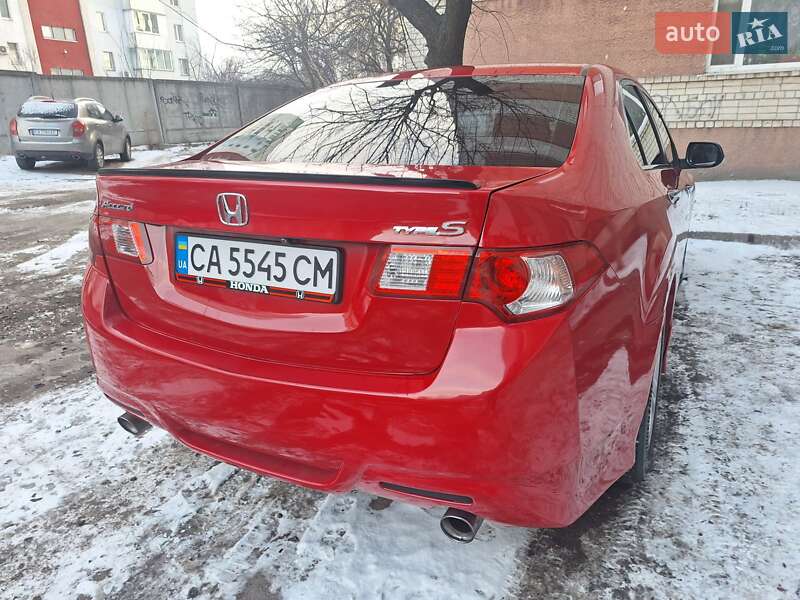 Седан Honda Accord 2010 в Черкассах