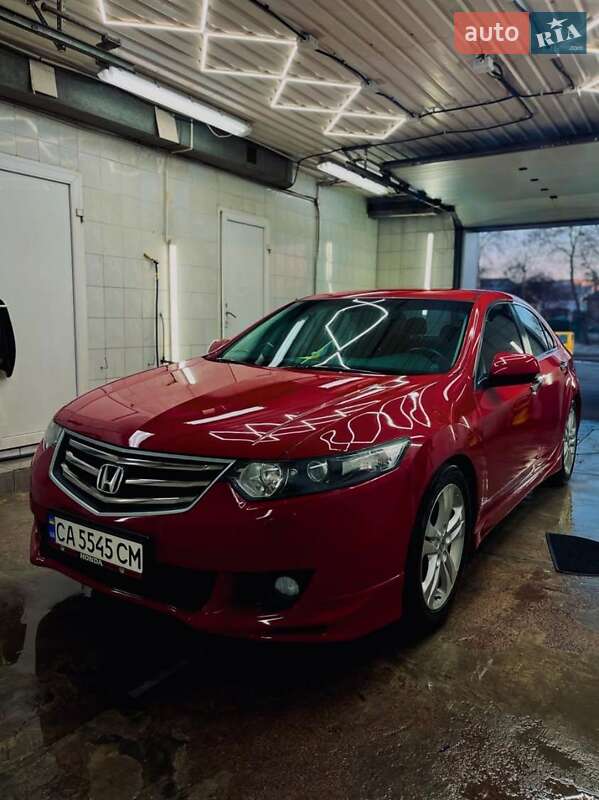 Седан Honda Accord 2010 в Черкассах