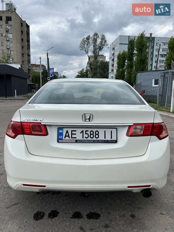 Седан Honda Accord 2011 в Кривом Роге