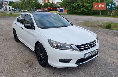 Седан Honda Accord 2015 в Львові