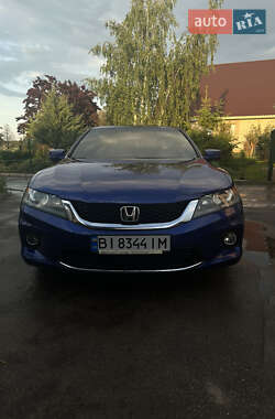 Купе Honda Accord 2013 в 