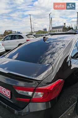 Седан Honda Accord 2018 в 
