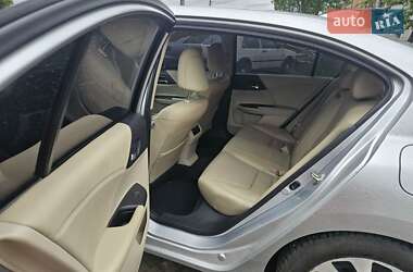 Седан Honda Accord 2015 в 