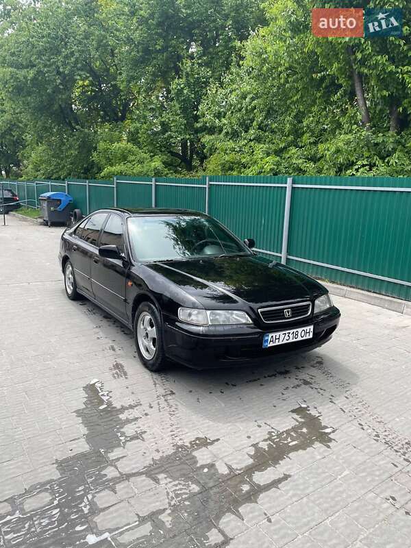 Седан Honda Accord 1993 в 