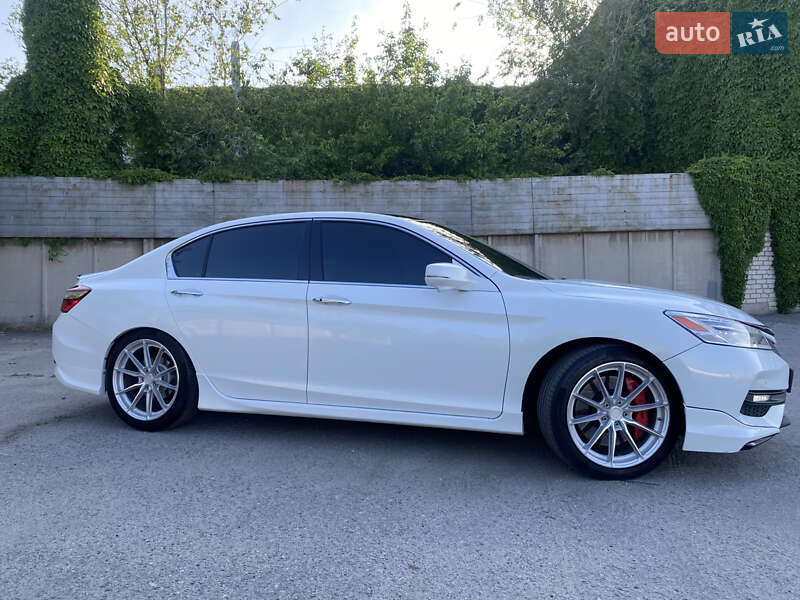 Седан Honda Accord 2017 в Дніпрі фото 6 Седан Honda Accord 2017 в Дніпрі