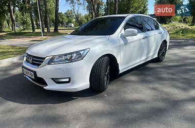 Седан Honda Accord 2013 в Чернигове