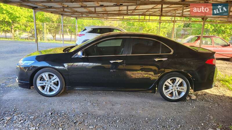 Седан Honda Accord 2012 в Южном