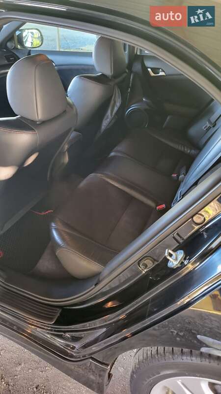 Седан Honda Accord 2012 в Южном