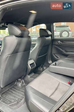 Седан Honda Accord 2022 в 