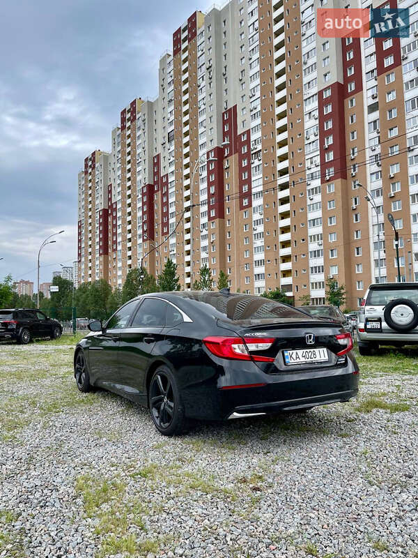 Седан Honda Accord 2022 в Києві