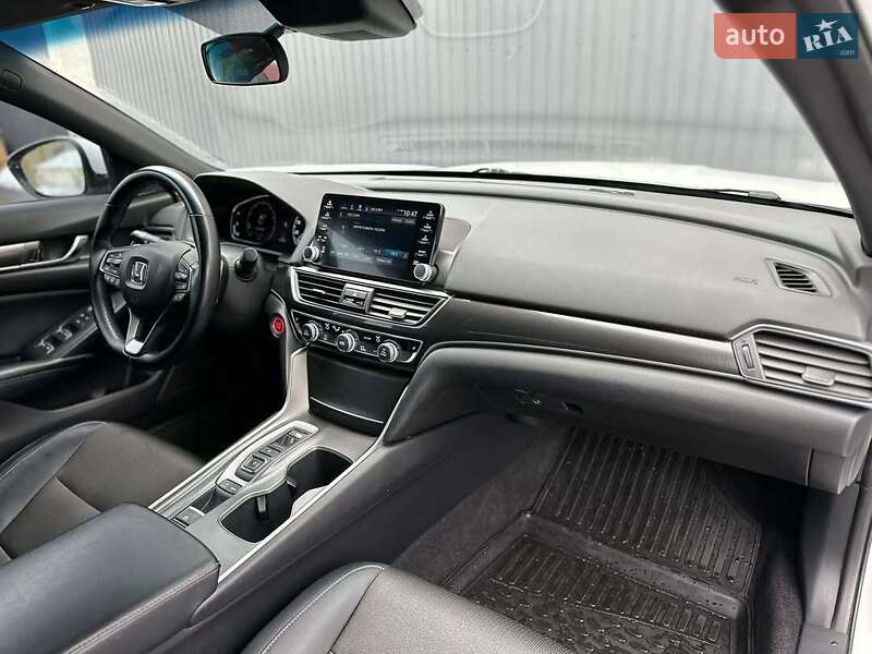 Седан Honda Accord 2018 в Львові