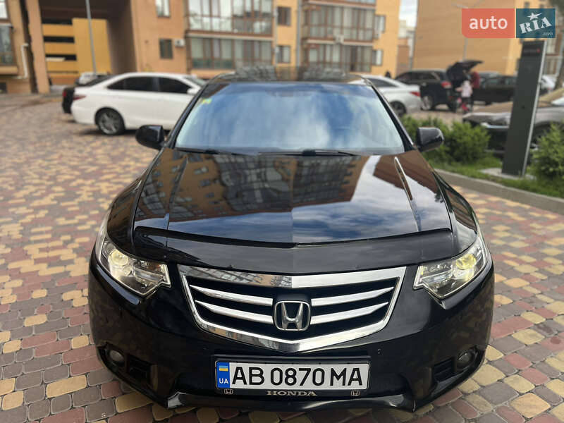 Седан Honda Accord 2012 в Виннице