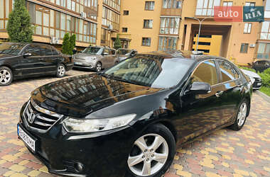 Седан Honda Accord 2012 в 
