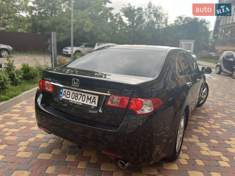 Седан Honda Accord 2012 в Виннице