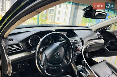 Седан Honda Accord 2012 в 