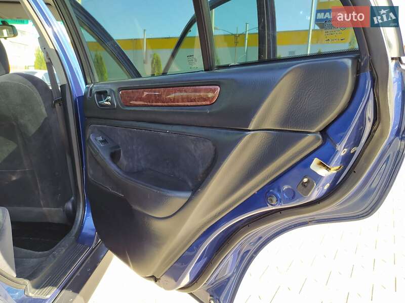 Седан Honda Accord 2001 в Житомире