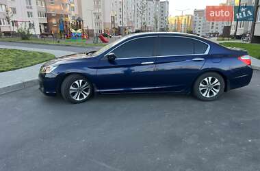 Седан Honda Accord 2012 в 