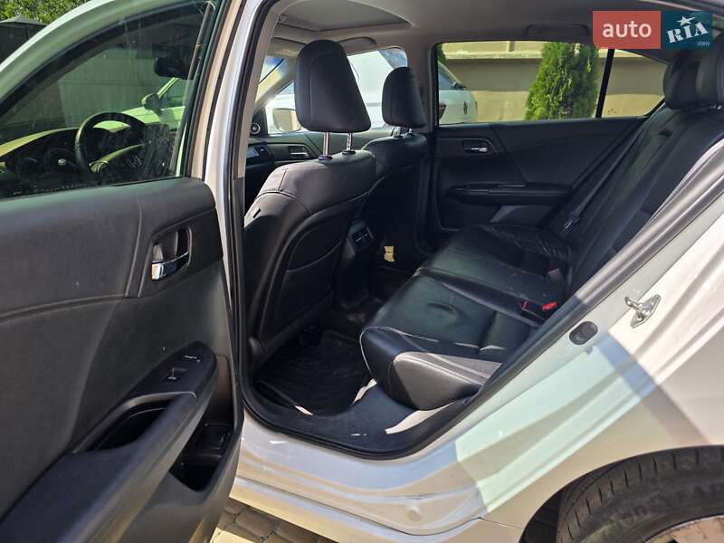Седан Honda Accord 2014 в Полтаве
