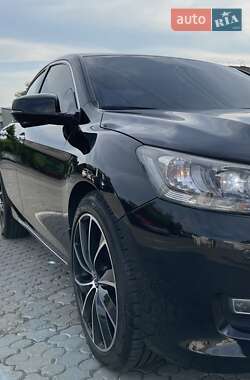 Седан Honda Accord 2013 в 
