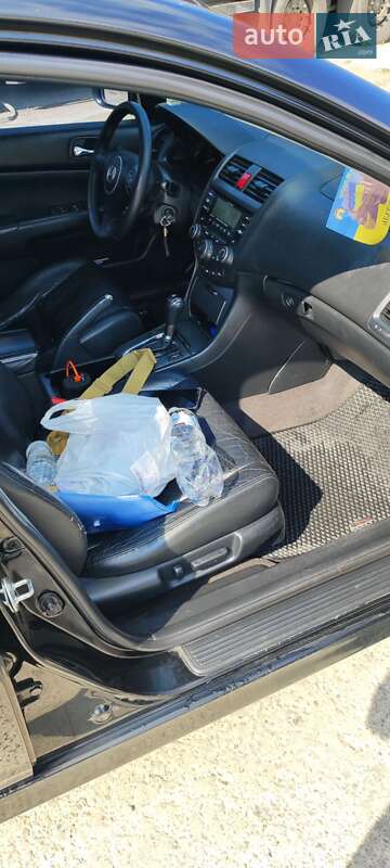 Седан Honda Accord 2006 в Києві