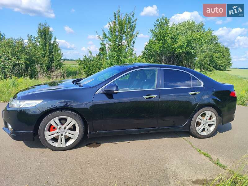 Седан Honda Accord 2011 в Борзне