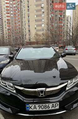 Купе Honda Accord 2017 в Киеве