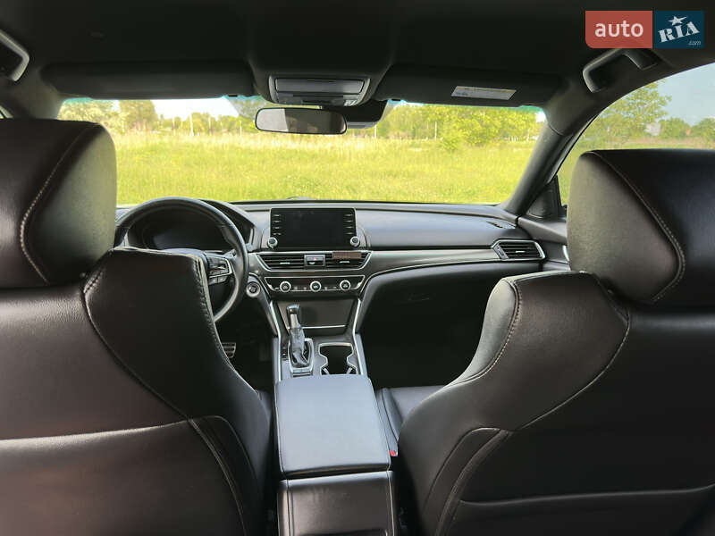 Седан Honda Accord 2019 в Ровно