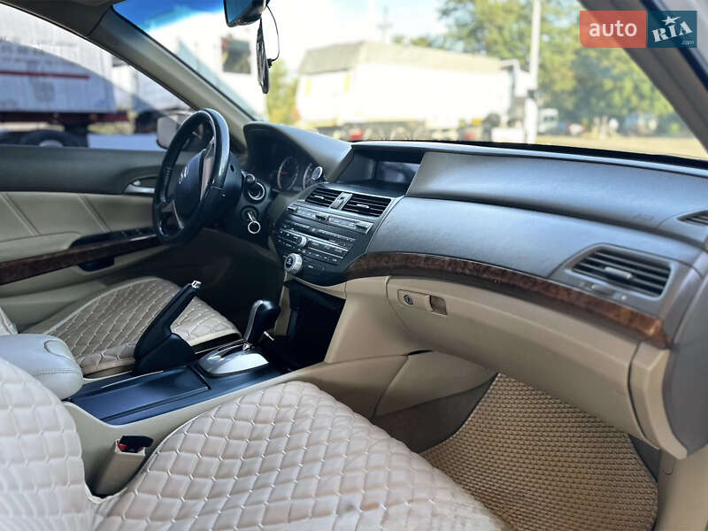 Седан Honda Accord 2008 в Новомосковську