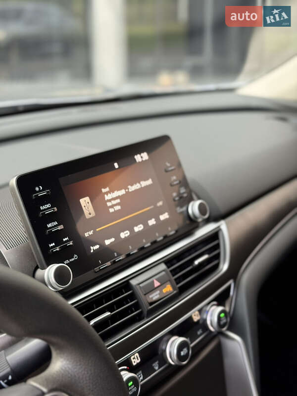 Седан Honda Accord 2018 в Харькове