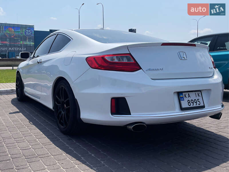 Купе Honda Accord 2014 в Киеве