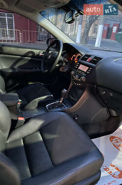 Седан Honda Accord 2006 в 