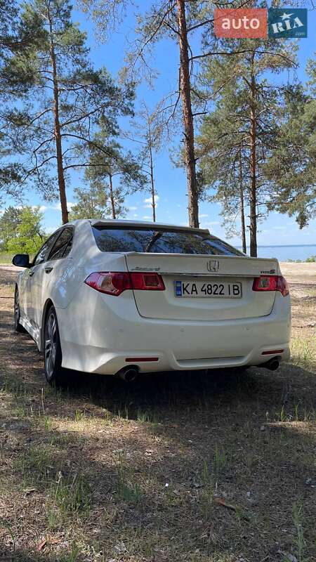 Седан Honda Accord 2011 в Киеве
