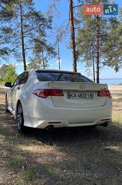 Седан Honda Accord 2011 в 
