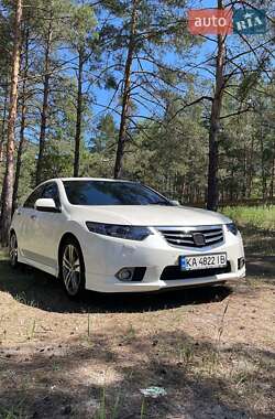 Седан Honda Accord 2011 в 