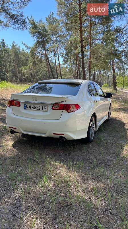 Седан Honda Accord 2011 в Киеве
