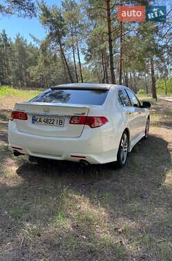 Седан Honda Accord 2011 в 