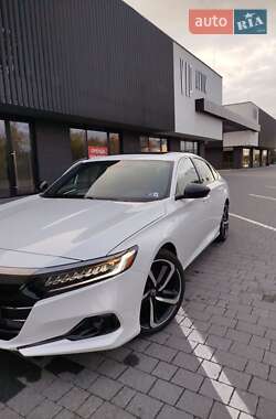 Седан Honda Accord 2022 в Ужгороде