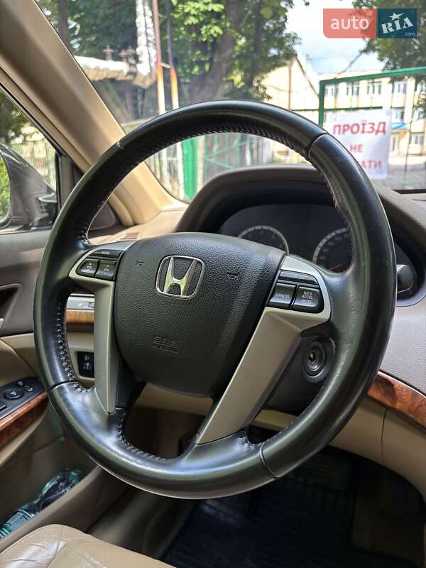 Седан Honda Accord 2008 в Днепре