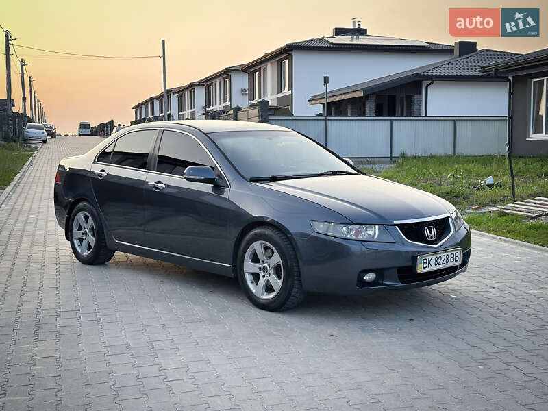 Седан Honda Accord 2003 в Ровно