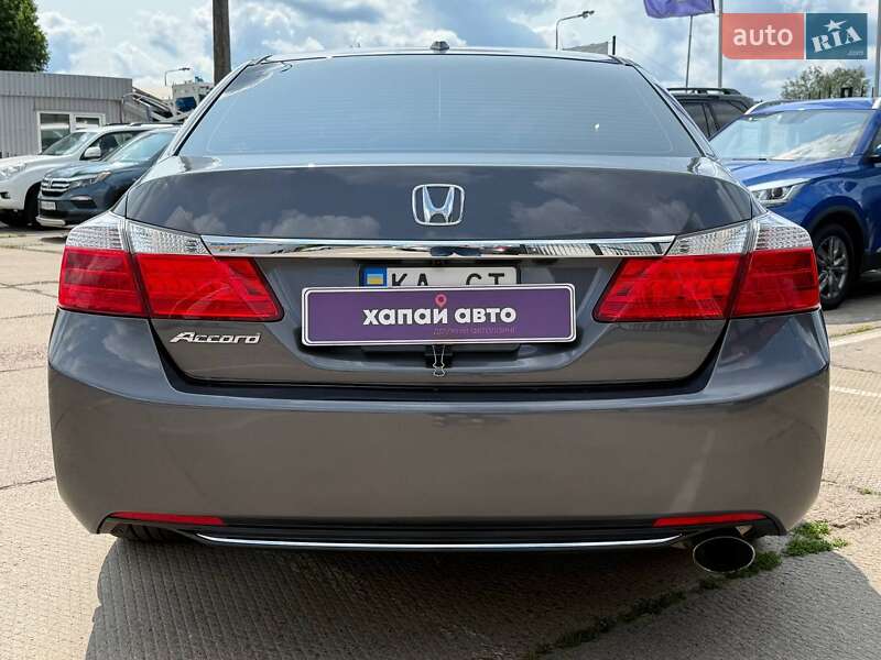 Седан Honda Accord 2015 в Киеве