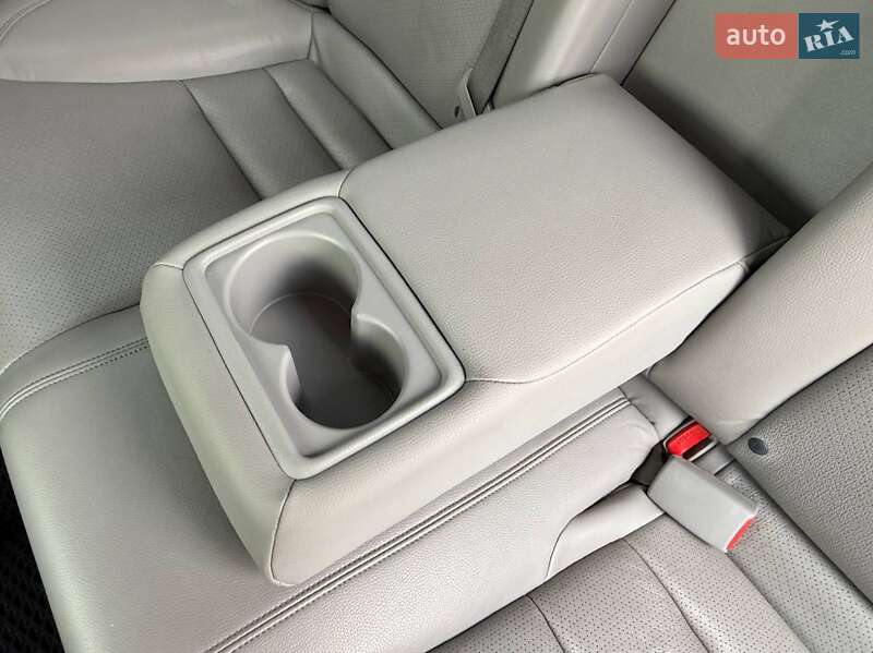 Седан Honda Accord 2015 в Киеве